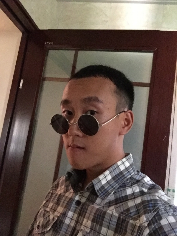悲喜的第一张照片--杭州相亲服务中心