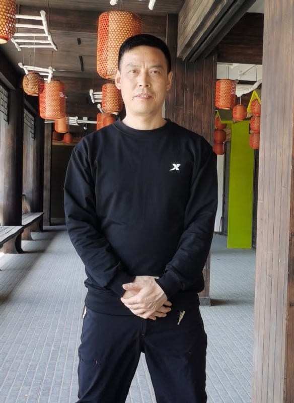 阳光总在风雨后的第一张照片--杭州相亲服务中心