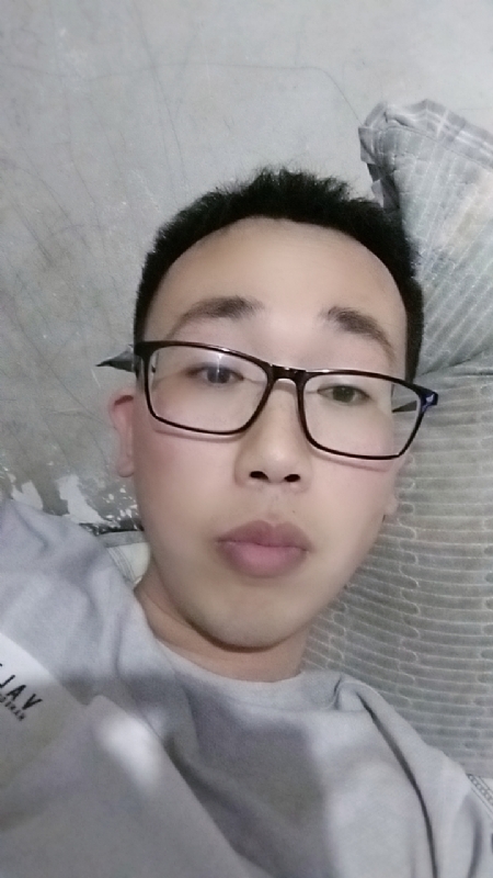 喜欢比我大的女人的第一张照片--杭州相亲服务中心