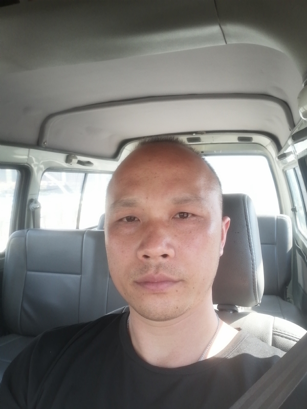 新旺丁的第一张照片--杭州相亲服务中心