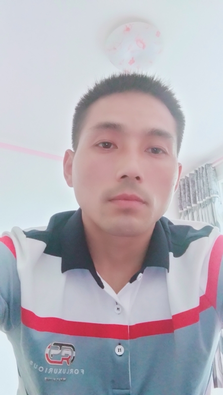 染红尘世的第一张照片--杭州相亲服务中心