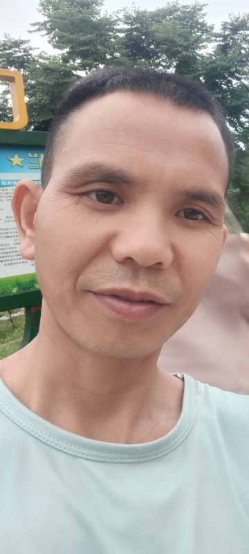 找个相爱的人结婚的第一张照片--杭州相亲服务中心