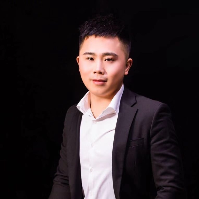 只欠东风的第一张照片--杭州相亲服务中心