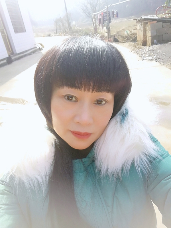 金鱼儿的第一张照片--杭州相亲服务中心