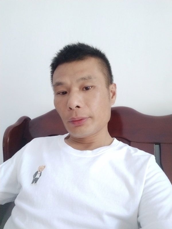 年少轻狂的第一张照片--杭州相亲服务中心