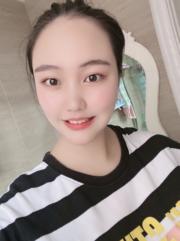 灵儿的第二张照片--杭州相亲服务中心