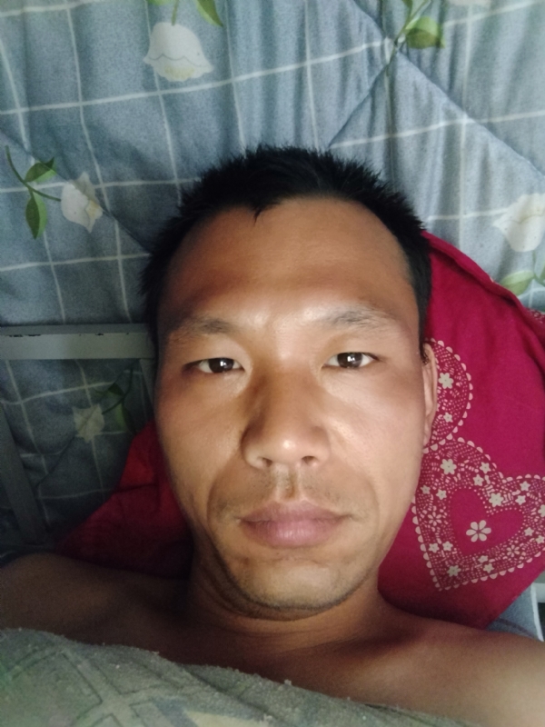 弘扬的第一张照片--杭州相亲服务中心