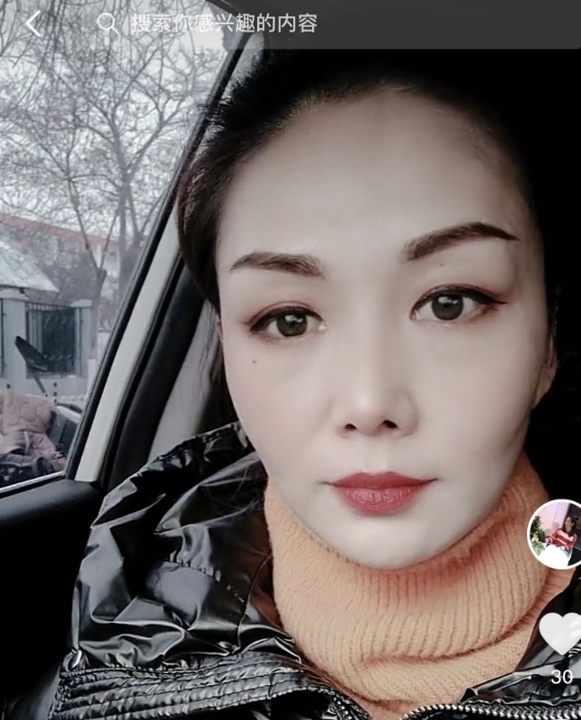 蔷薇的第一张照片--杭州相亲服务中心