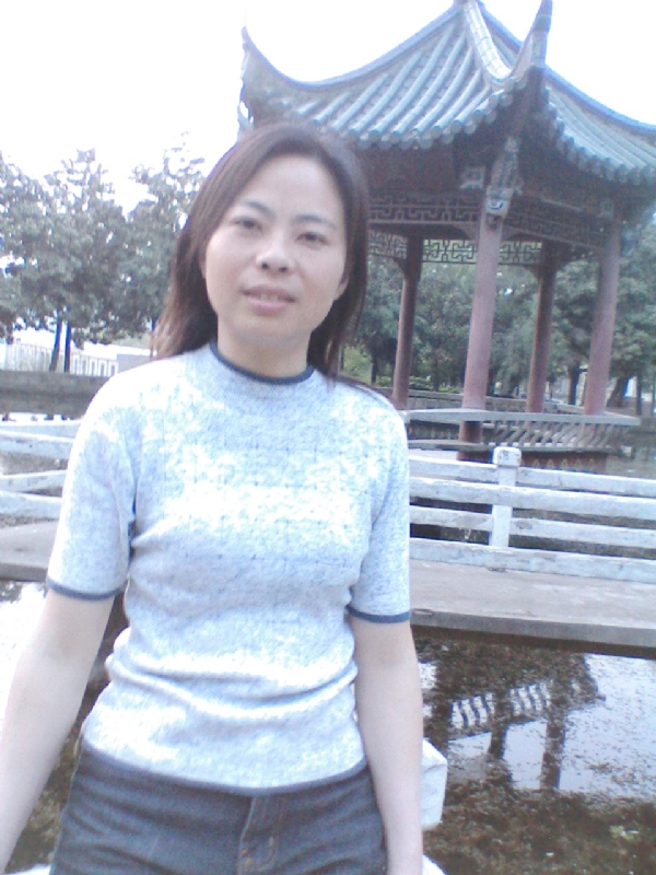 小草的第二张照片--杭州相亲服务中心