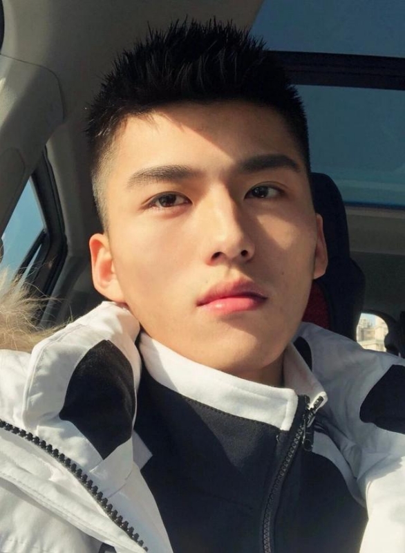 飞翔的第一张照片--杭州相亲服务中心