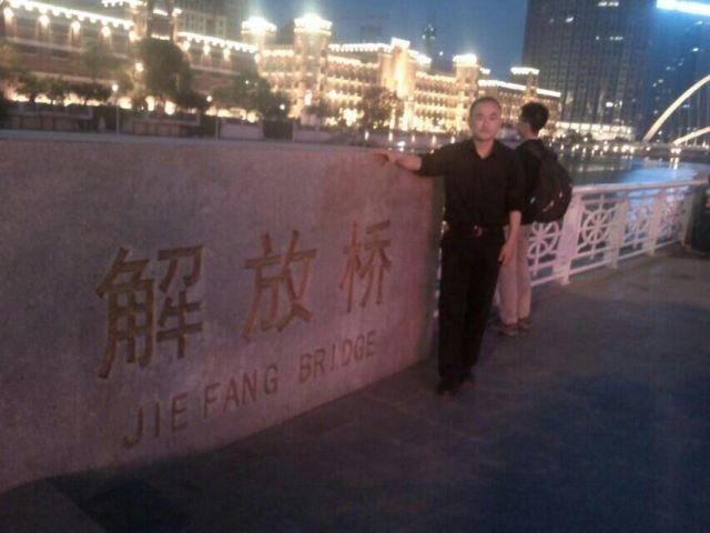 海阔天空的第一张照片--杭州相亲服务中心