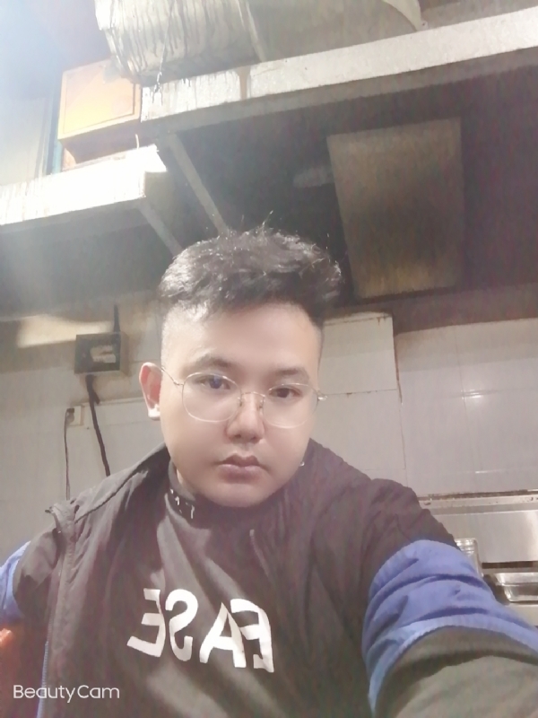 棒哥的第一张照片--杭州相亲服务中心