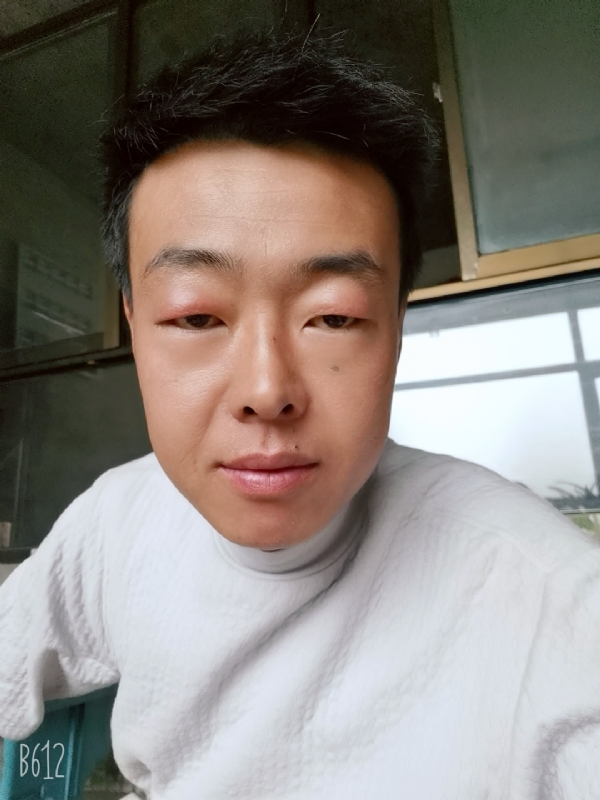 缺爱80后的第一张照片--杭州相亲服务中心