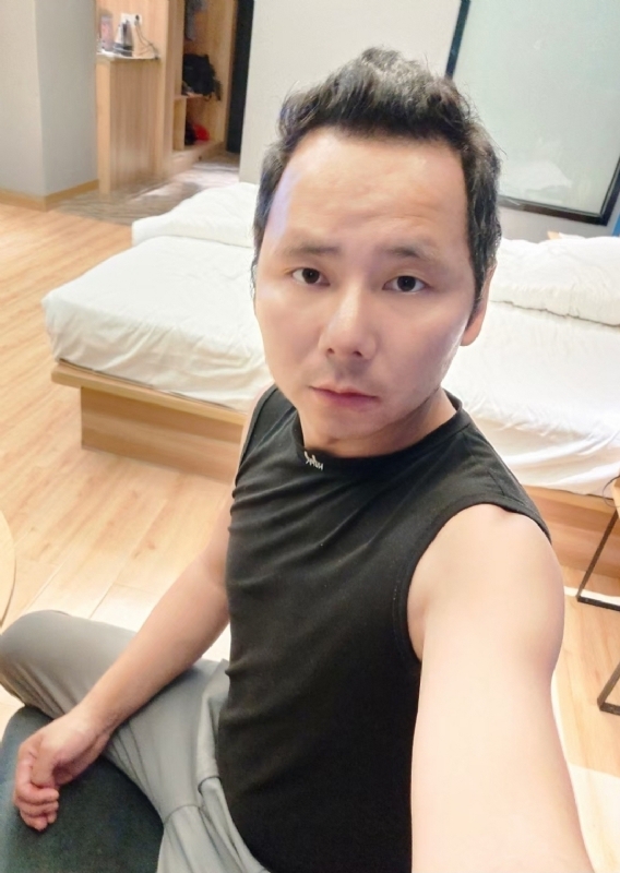 爱远的要命的第一张照片--杭州相亲服务中心