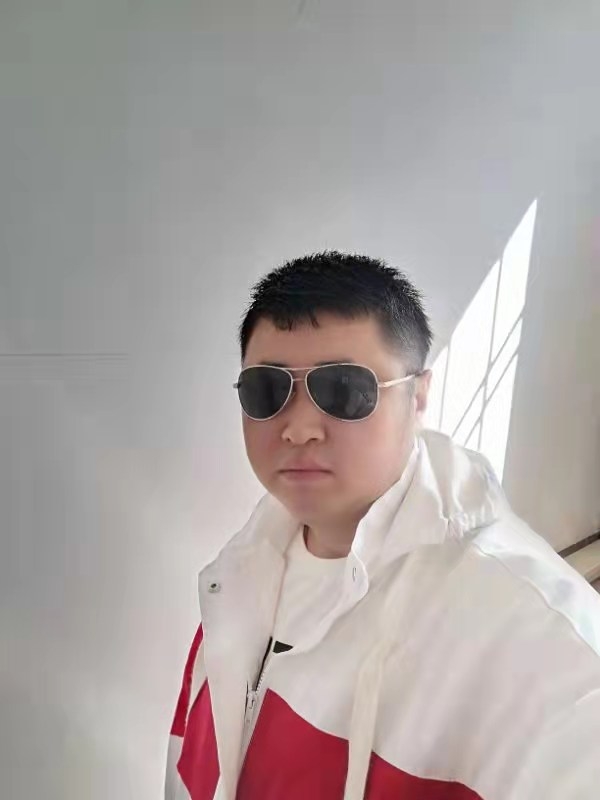 大漠叔叔的第一张照片--杭州相亲服务中心