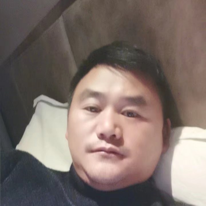 奔跑的第四张照片--杭州相亲服务中心