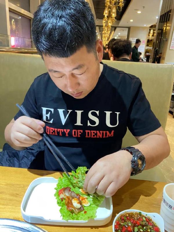 砒霜的第一张照片--杭州相亲服务中心