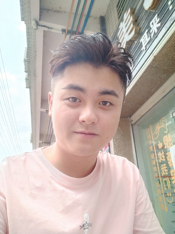 李健诚的第一张照片--杭州相亲服务中心