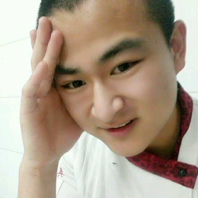 人潮拥挤的第一张照片--杭州相亲服务中心