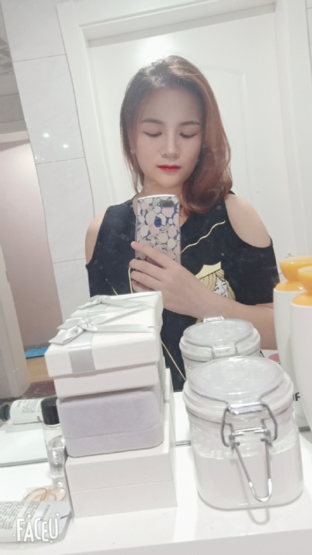 刘莲酥的第四张照片--杭州相亲服务中心
