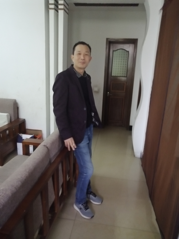 相亲相爱的第一张照片--杭州相亲服务中心
