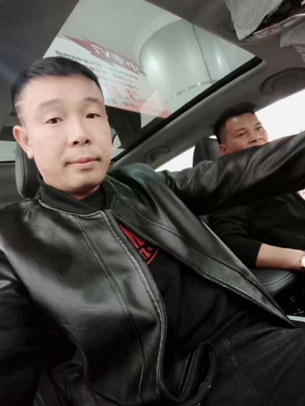 醉红尘的第一张照片--杭州相亲服务中心