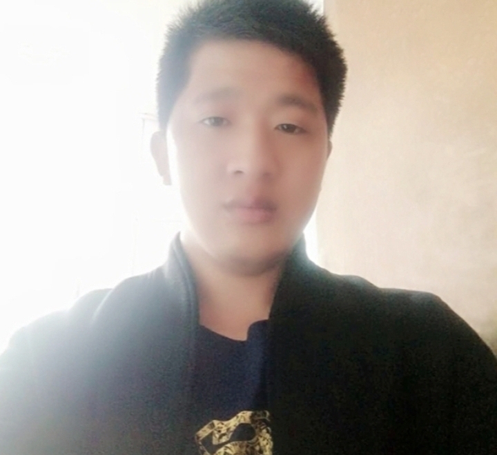形影不离的第一张照片--杭州相亲服务中心