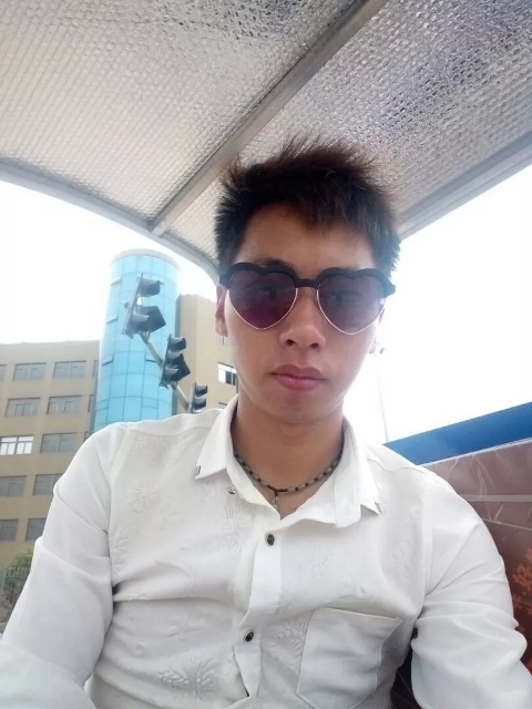 寻缘的第一张照片--杭州相亲服务中心