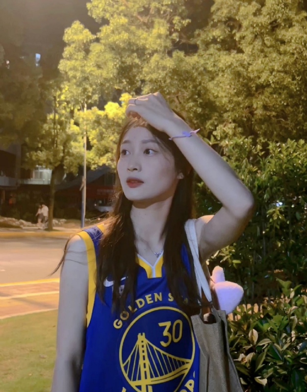 小趴菜的第三张照片--杭州相亲服务中心