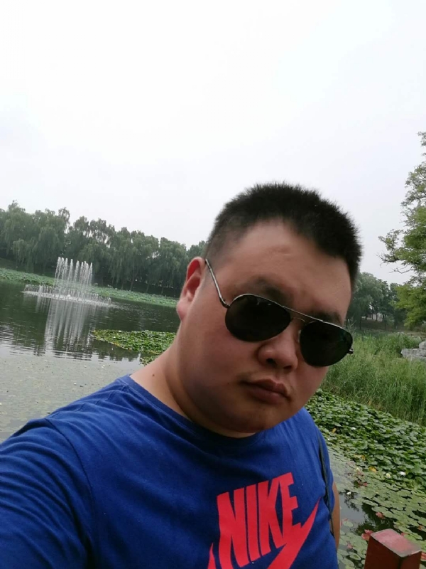 石头的第一张照片--杭州相亲服务中心