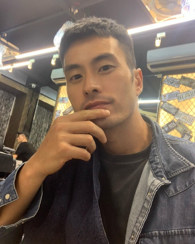 伟业强哥的第一张照片--杭州相亲服务中心