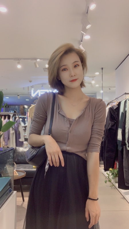 大婷子的第一张照片--杭州相亲服务中心
