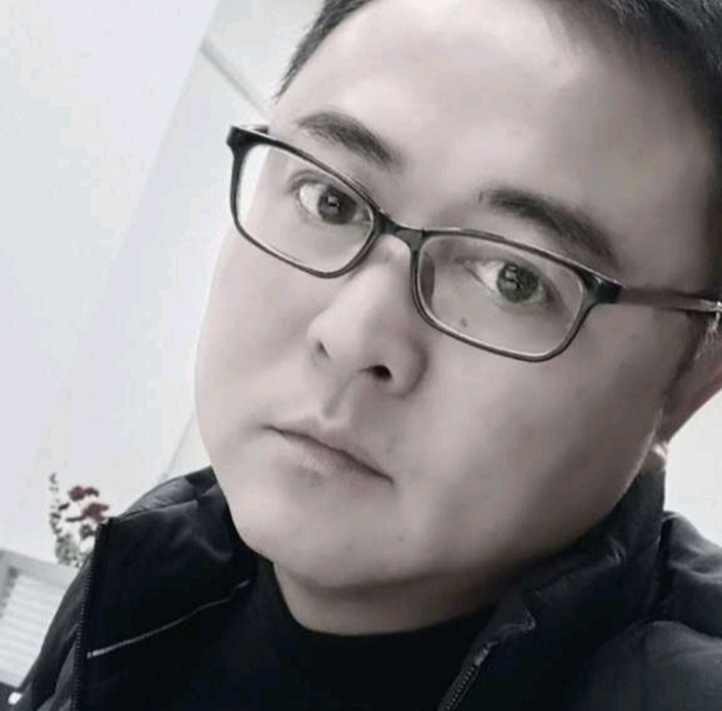 小石头的第一张照片--杭州相亲服务中心