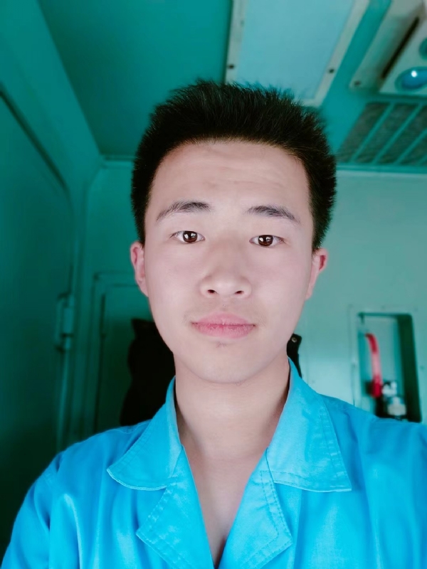 生而为人的第一张照片--杭州相亲服务中心