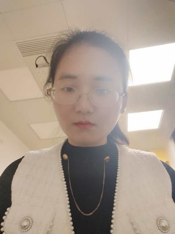 闲敲棋子的第一张照片--杭州相亲服务中心