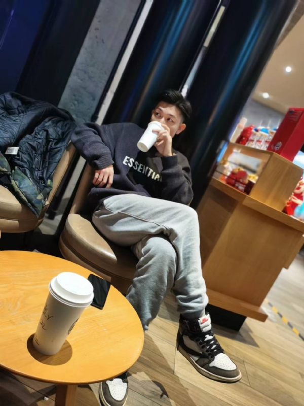 LAZY的第一张照片--杭州相亲服务中心