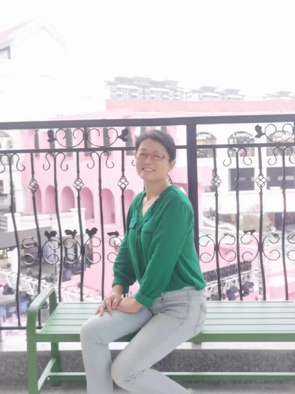 丽华的第四张照片--杭州相亲服务中心