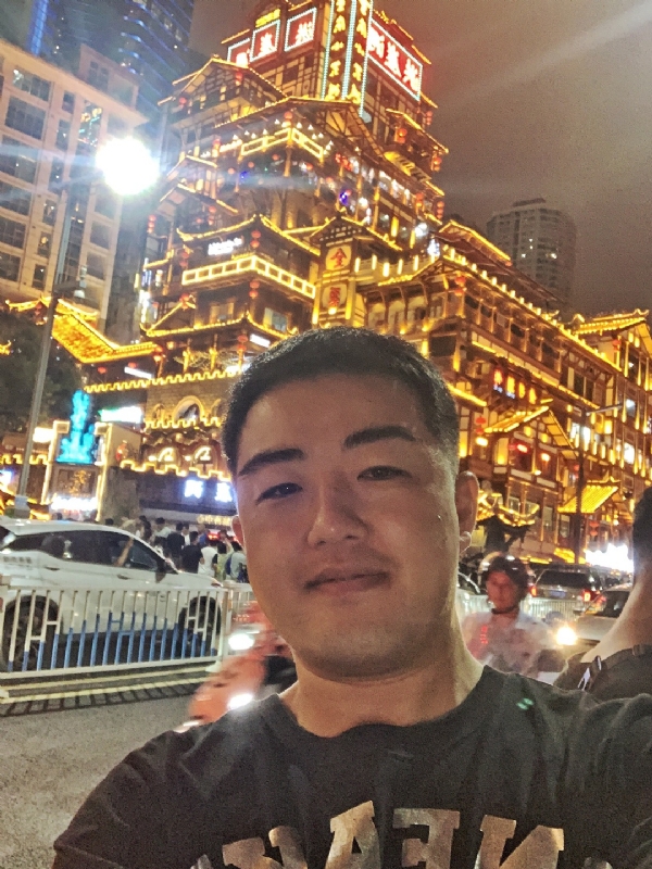 钢铁侠的第一张照片--杭州相亲服务中心