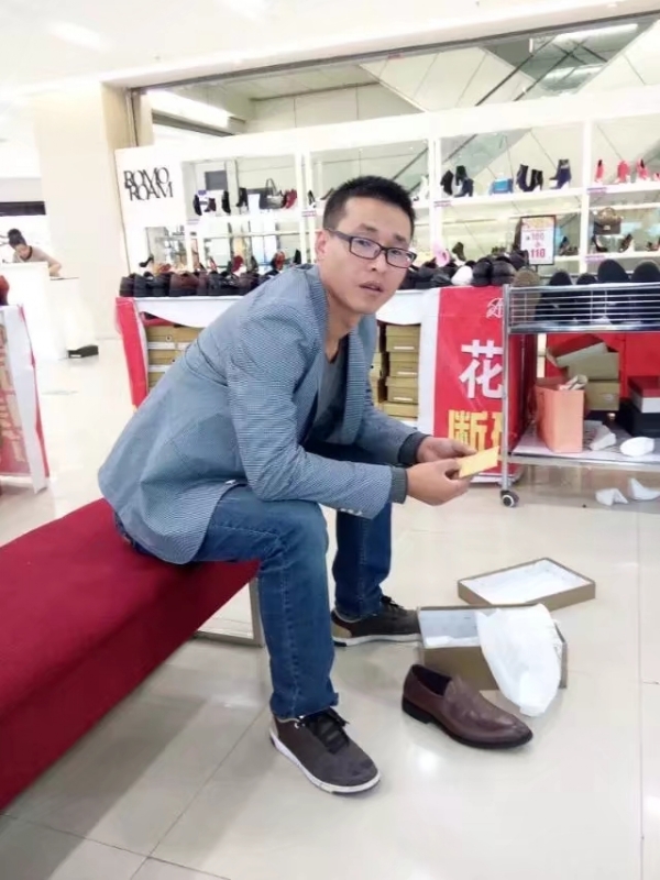 借我你的手的第一张照片--杭州相亲服务中心