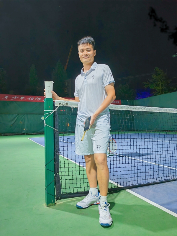 网球罗的第五张照片--杭州相亲服务中心