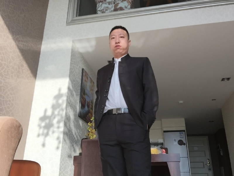 雅小炁的第一张照片--杭州相亲服务中心