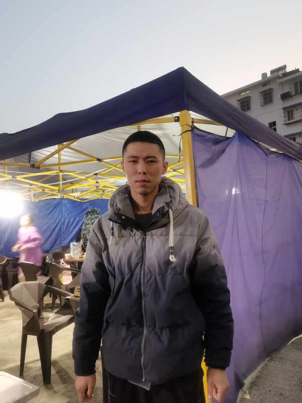谁谁谁的第一张照片--杭州相亲服务中心
