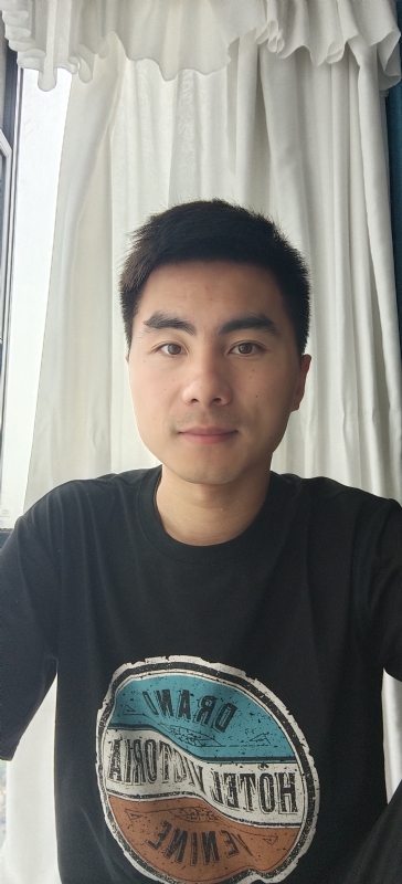 叶秋的第二张照片--杭州相亲服务中心