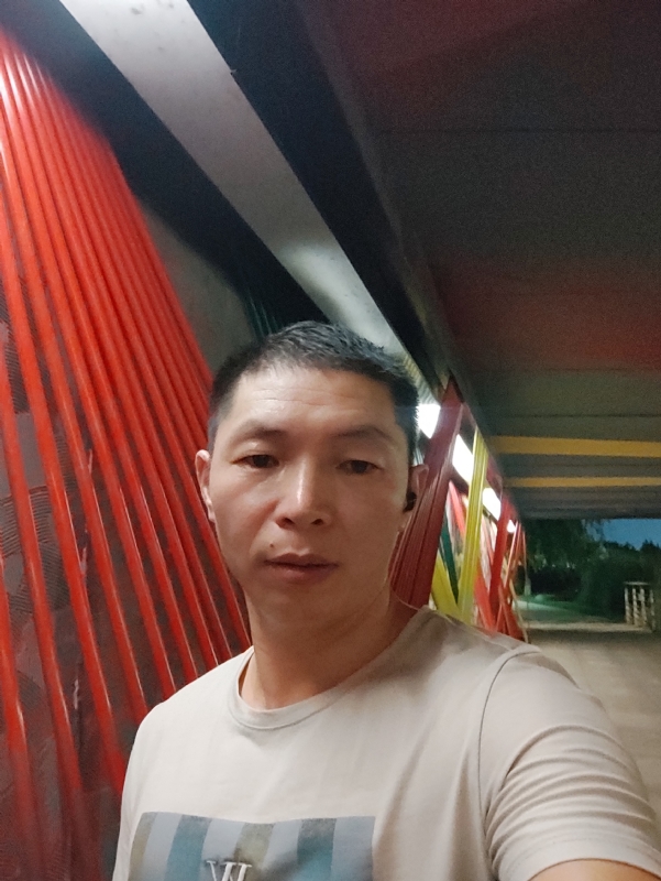 夜猫的第一张照片--杭州相亲服务中心