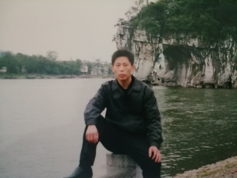 庸人自扰的第一张照片--杭州相亲服务中心