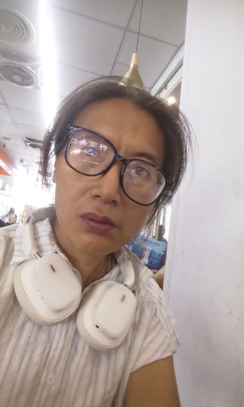 冬天的蔷薇的第三张照片--杭州相亲服务中心