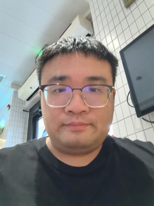君临天下的第三张照片--杭州相亲服务中心