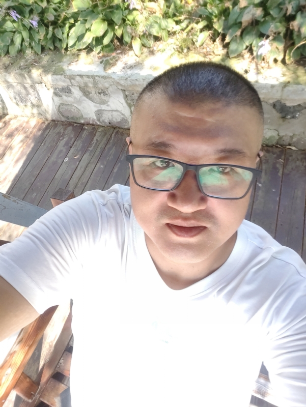 羊十八的第一张照片--杭州相亲服务中心