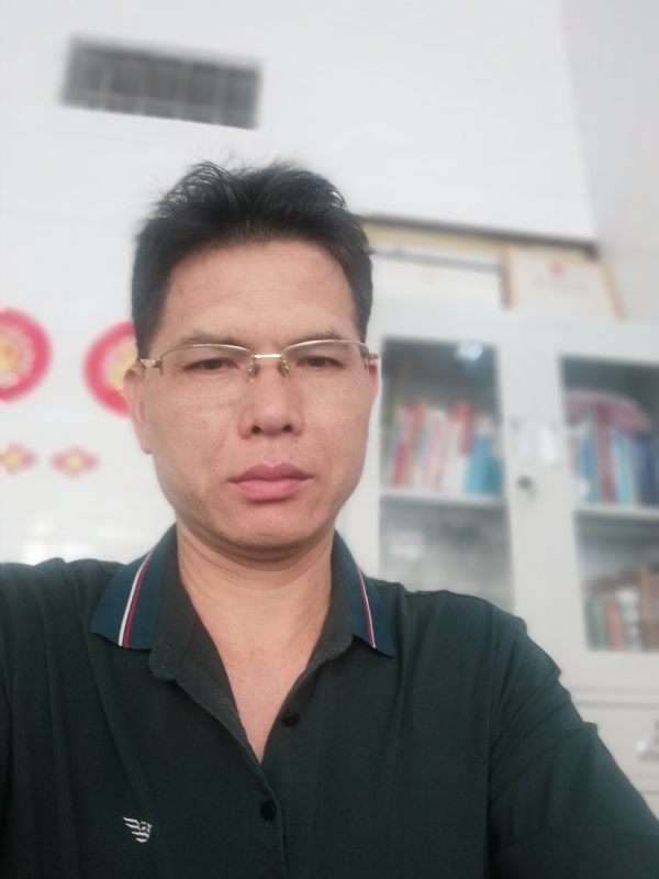后视镜的第一张照片--杭州相亲服务中心