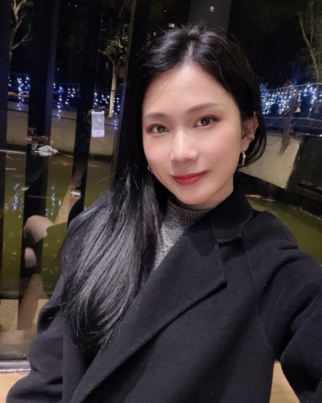 欣欣向荣的第一张照片--杭州相亲服务中心